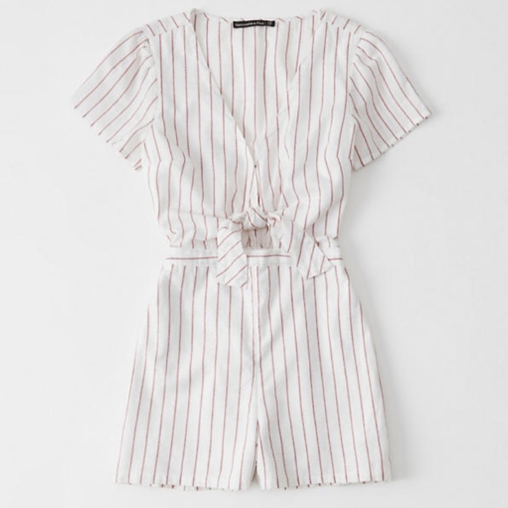 Abercrombie and Fitch Tie Front Red & White Romper